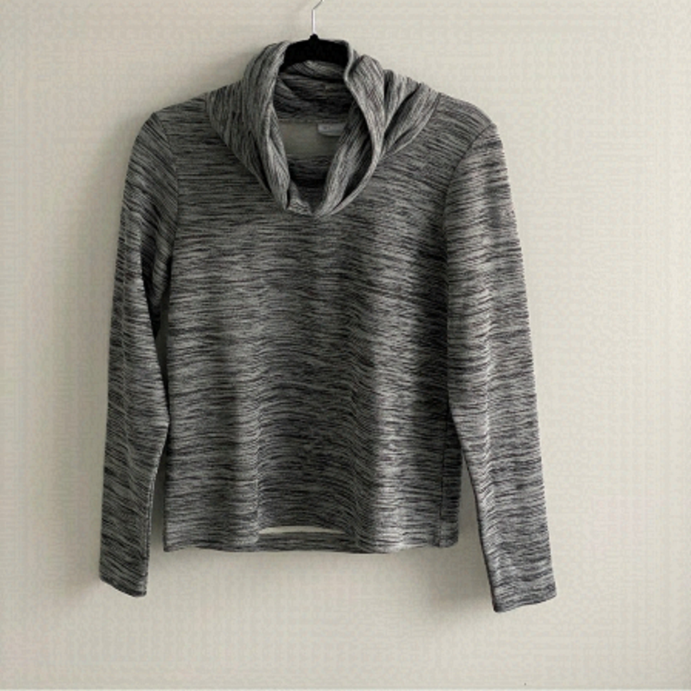 ⭐️HOST PICK⭐️ Columbia Sportswear Company Sweatshirt